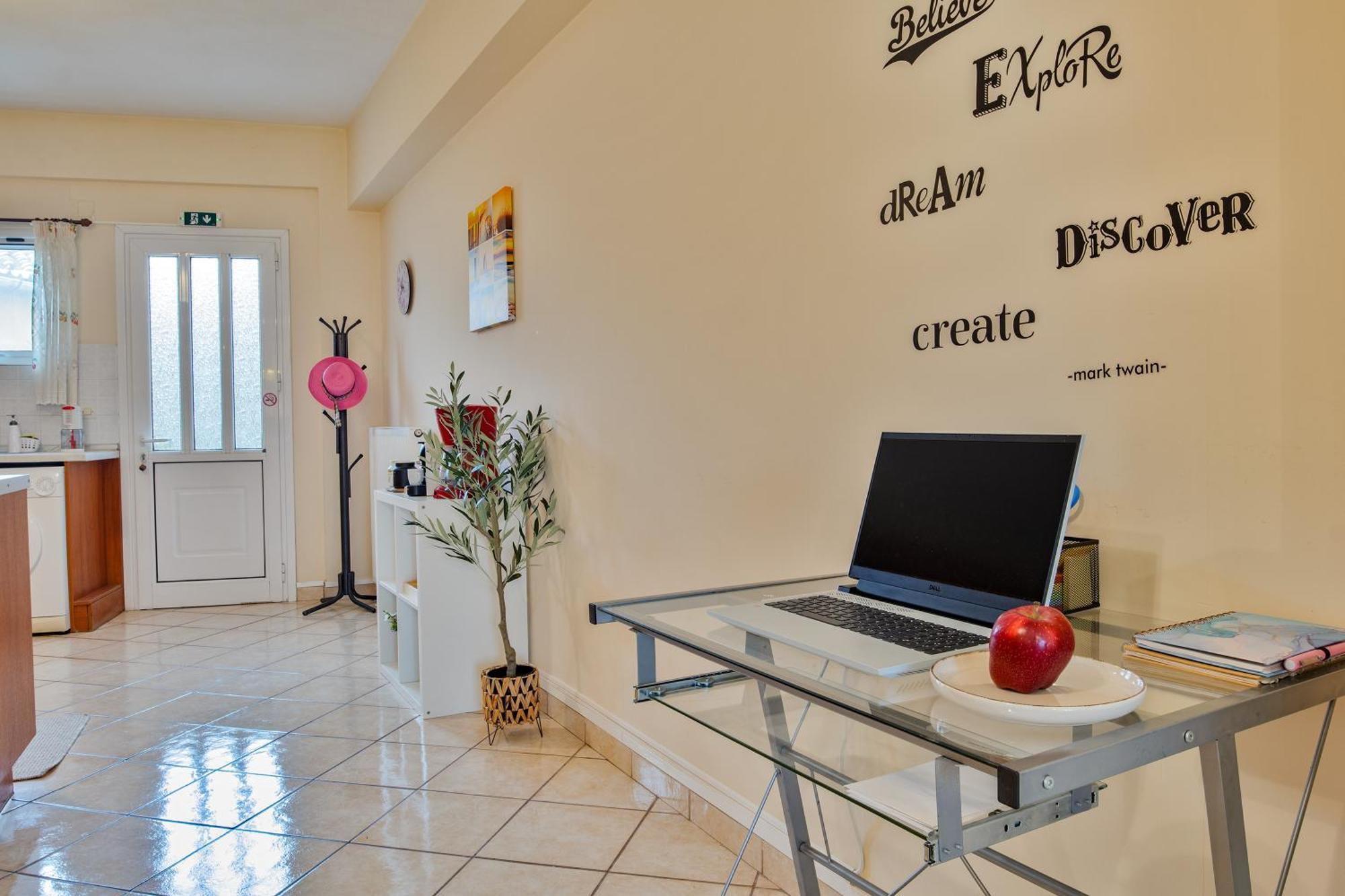 House Of Velenia - 2 Bedroom Apartment Near Old Town, Airport And Bus Station Corfu  外观 照片