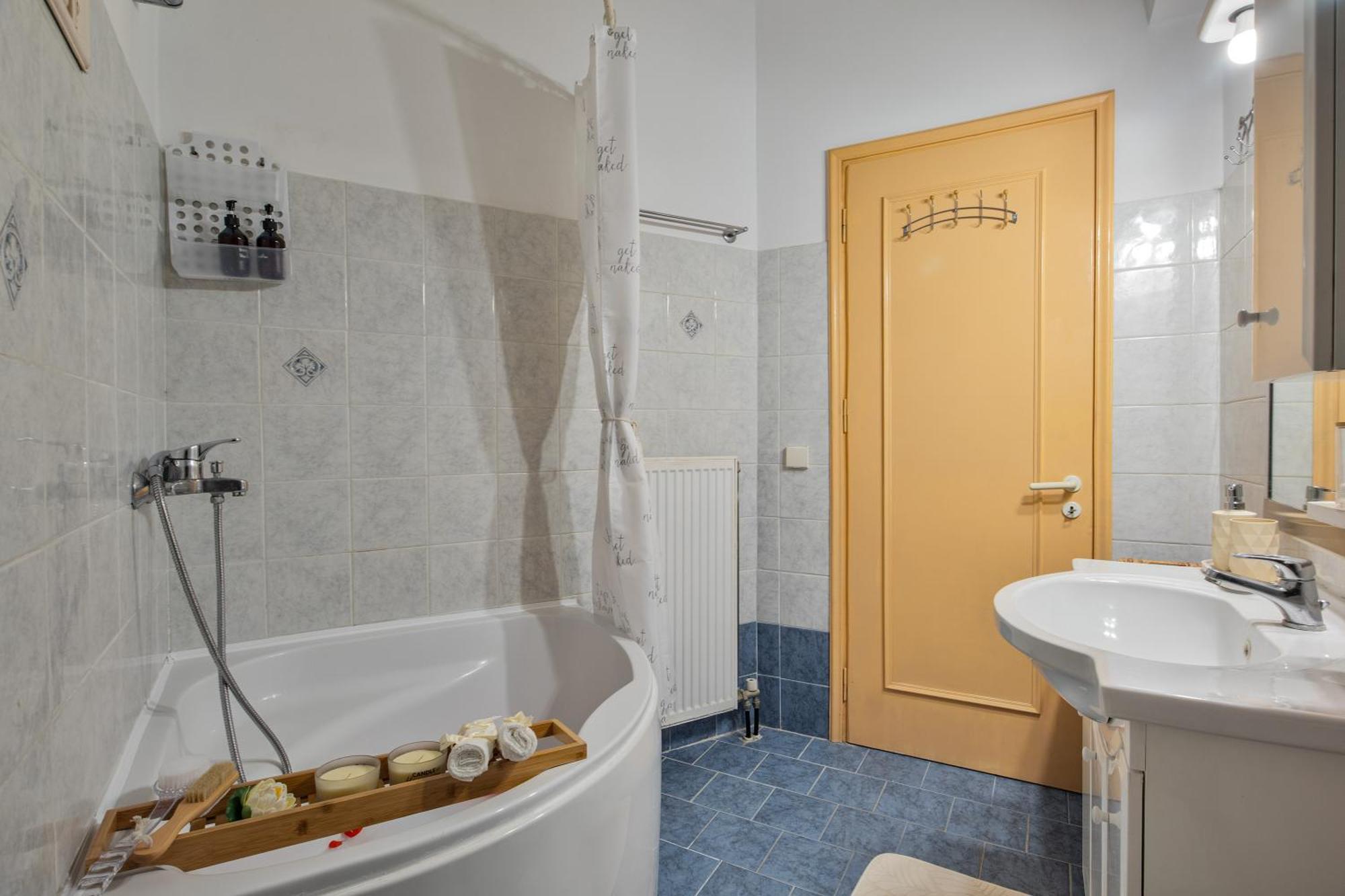 House Of Velenia - 2 Bedroom Apartment Near Old Town, Airport And Bus Station Corfu  外观 照片