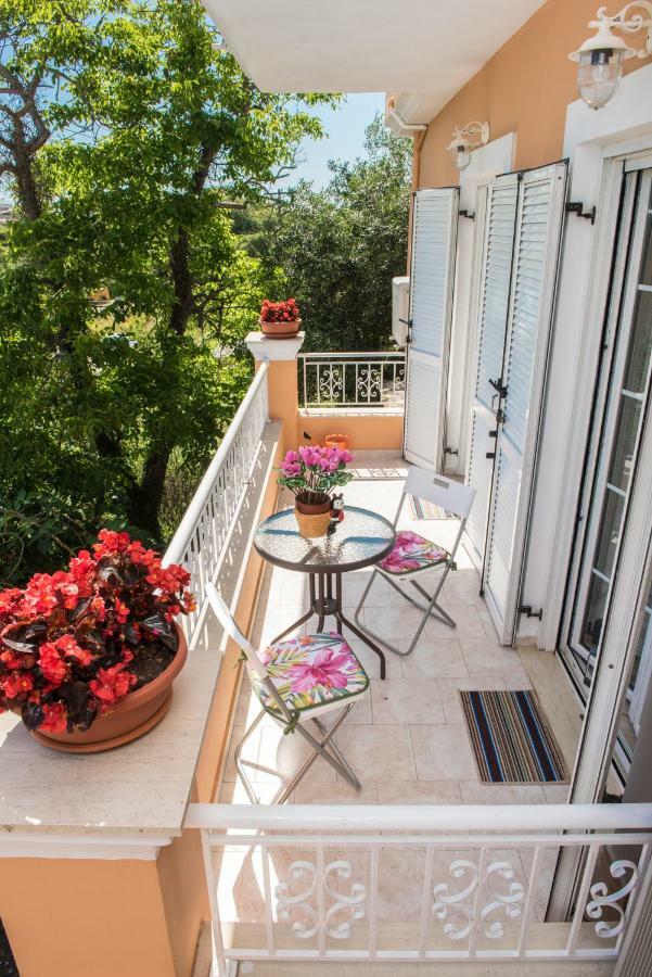 House Of Velenia - 2 Bedroom Apartment Near Old Town, Airport And Bus Station Corfu  外观 照片